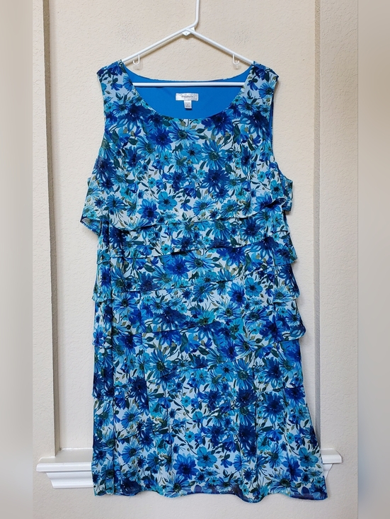 Dress Barn Dresses & Skirts - Dress Barn Blue Floral Tiered Scoop-Neck Midi Dress.  Size 20